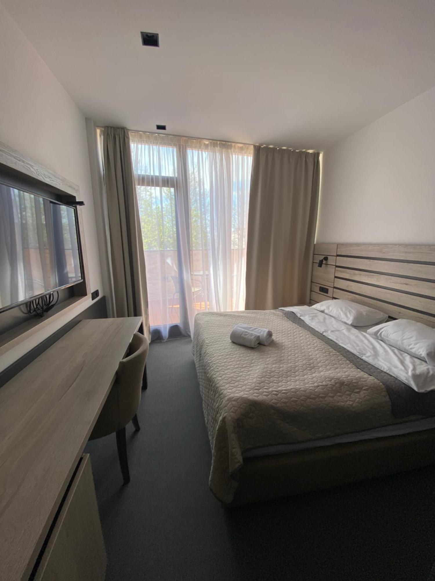 Super Seven Inn Belgrade Room photo
